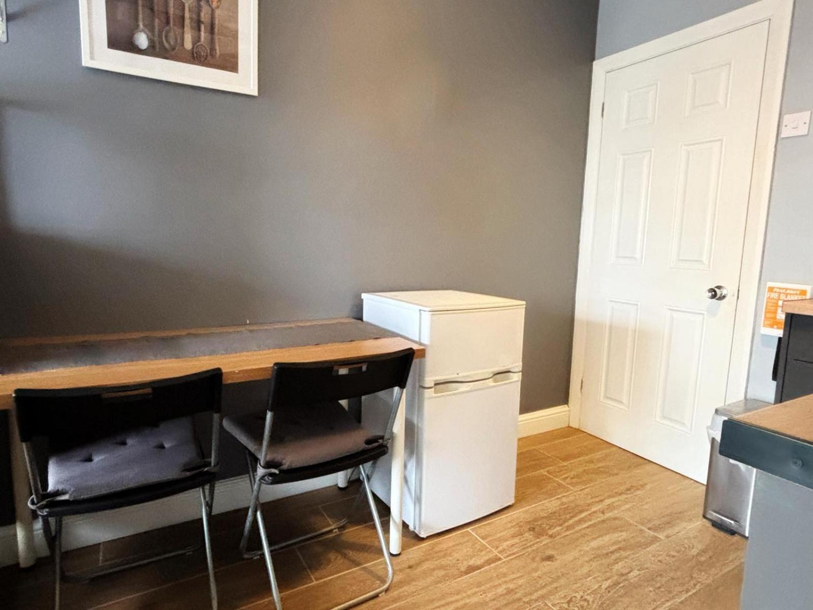Shirley Apartments, Cozy Studio, Self Check In, 10 Min Drive To City Centre, Walking To Redbridge Train Station Southampton Ngoại thất bức ảnh