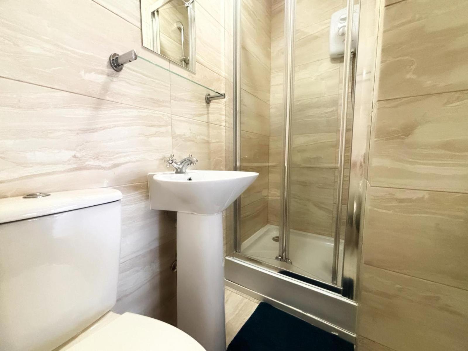 Shirley Apartments, Cozy Studio, Self Check In, 10 Min Drive To City Centre, Walking To Redbridge Train Station Southampton Ngoại thất bức ảnh